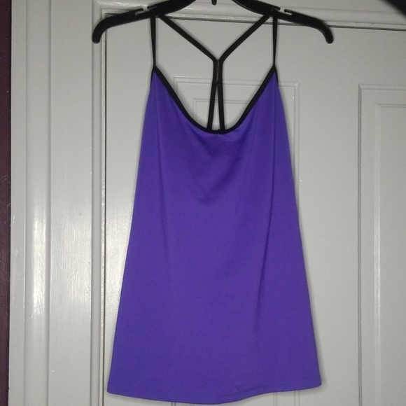 New Balance Tops - New balance tank with built in bra